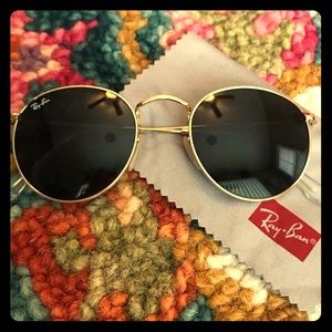 BRAND NEW ONLY WORN 1 time !!!! WITH BROWN CASE